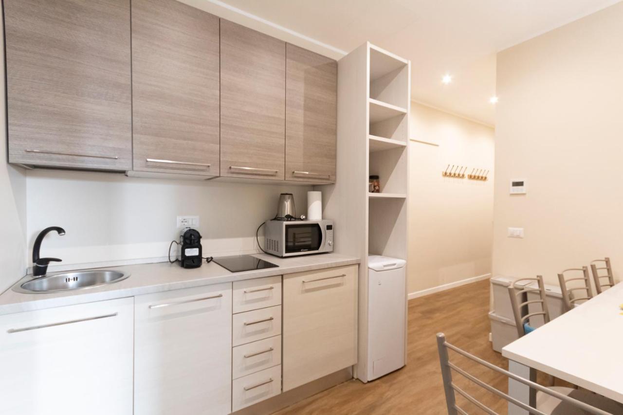 Via Torino Apartment 2 มิลาน ภายนอก รูปภาพ