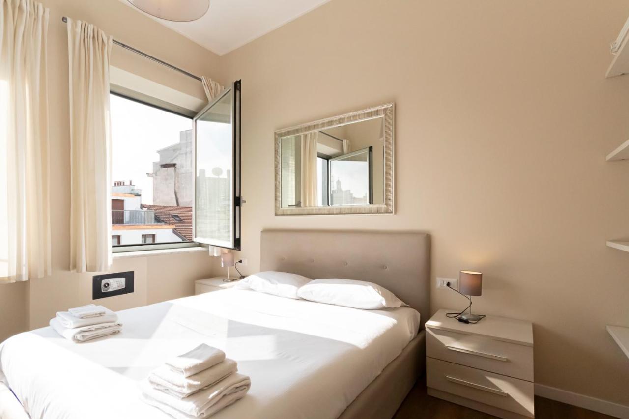 Via Torino Apartment 2 มิลาน ภายนอก รูปภาพ
