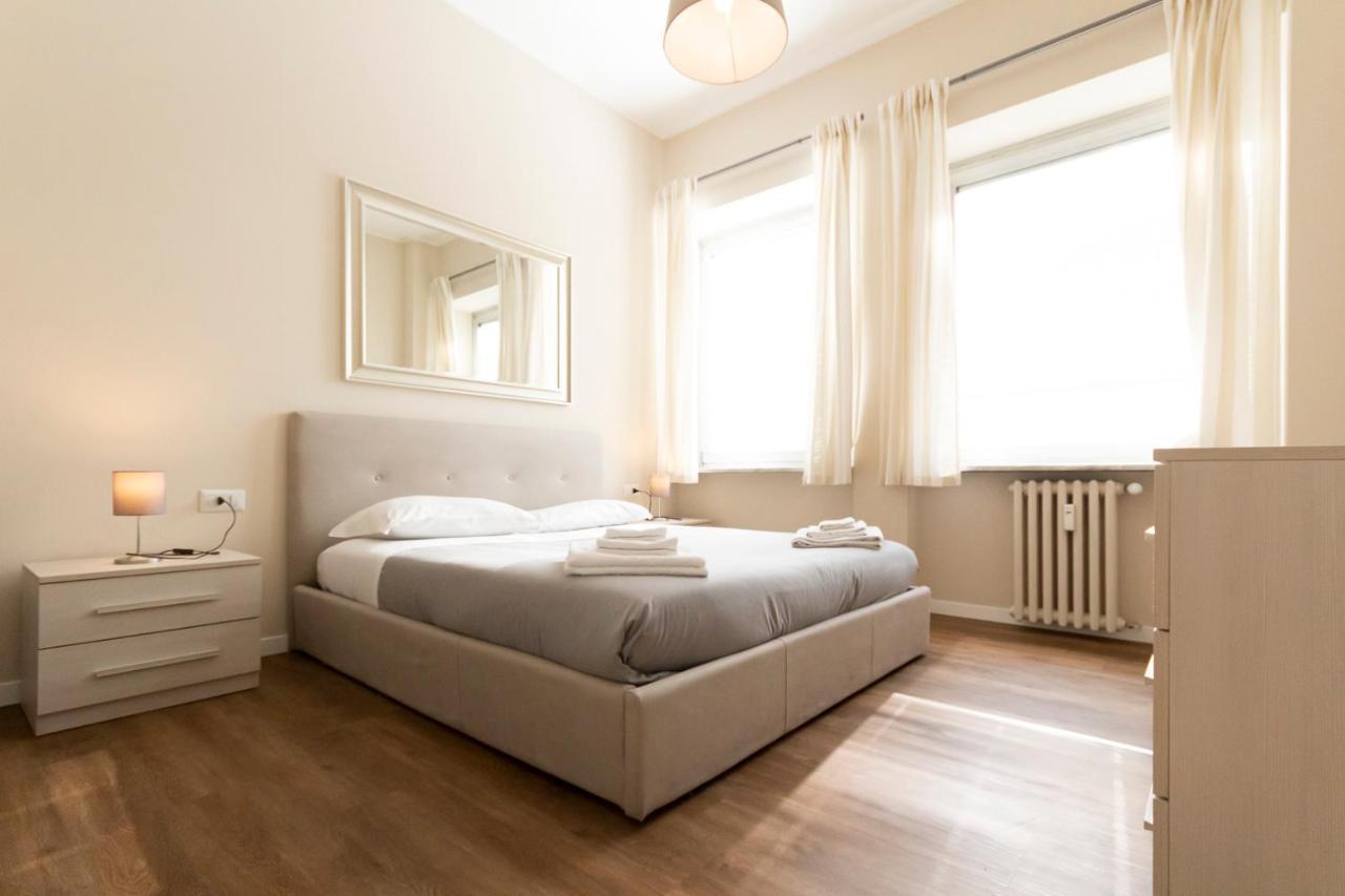 Via Torino Apartment 2 มิลาน ภายนอก รูปภาพ